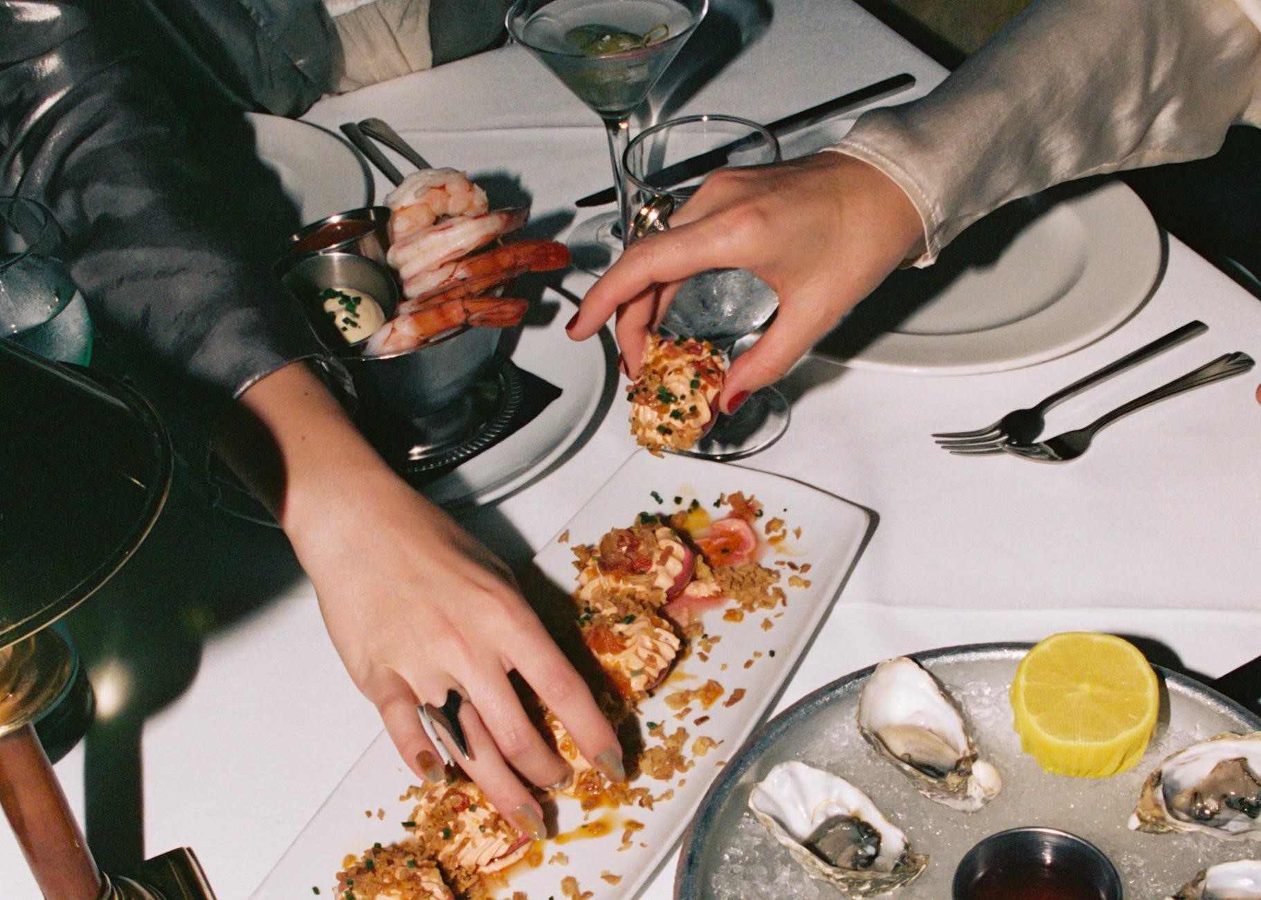 THANKSGIVING DINNER2